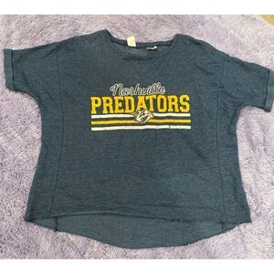 Women's Oversized Nashville Predators‎ Shirt size medium